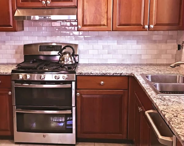 A 2x4 subway tile backsplash