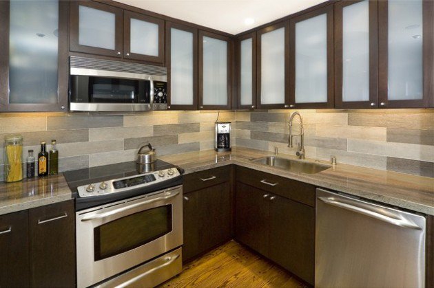 Contemporary pattern and shade backsplash installation