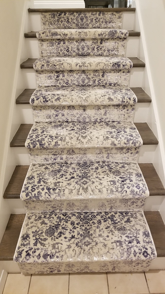 Carpeted Stairs Hollywood style. 